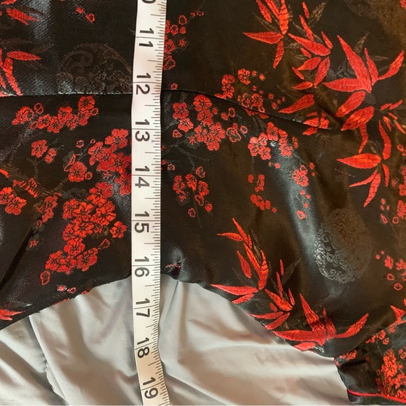 Beautiful Japanese Dress - Picture 7 of 8